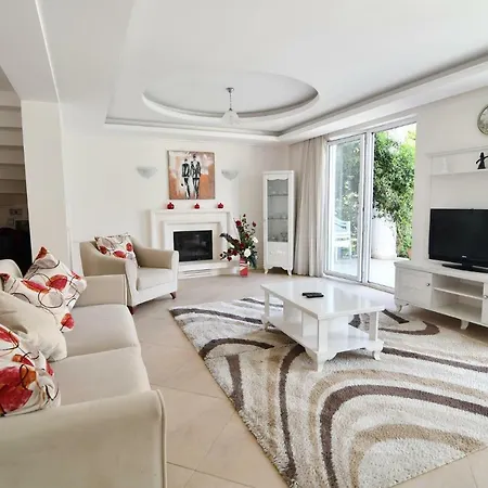 New Age Breeze Luxury Villa *